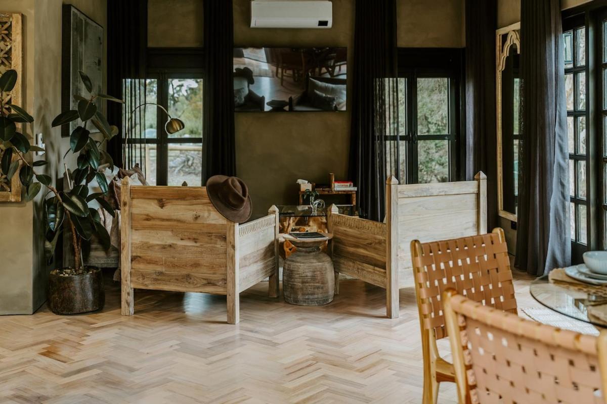 Villa The Temple - Country Farm Retreat Launching Place Esterno foto
